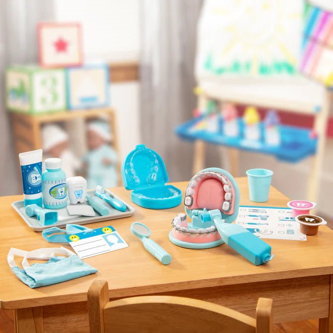 Melissa & Doug - Super Smile Dentist Play Set Toys & Games