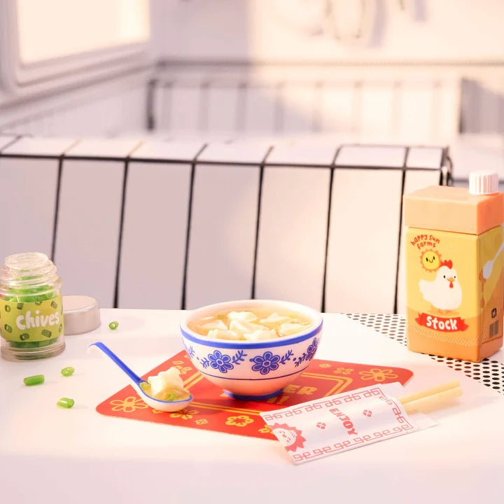 MGA Games - Miniverse - Make IT Mini Foods - Cafe in Series 5 Toys & Games