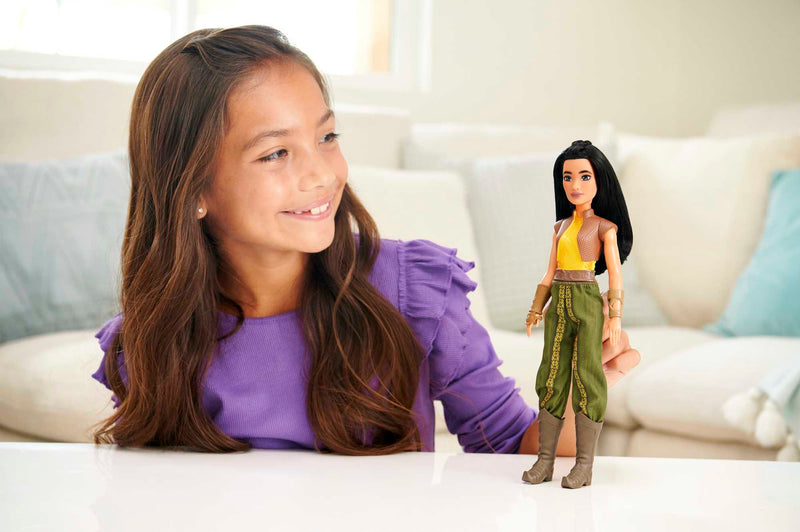Disney Princess - Raya Fashion Doll - Product detail or play view 2