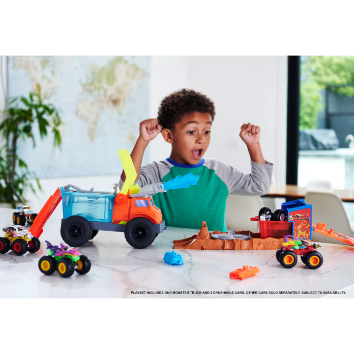 Hot Wheels - Mt Arena World: 5 Alarm'S Color Shifter Water Blast Smash Playset