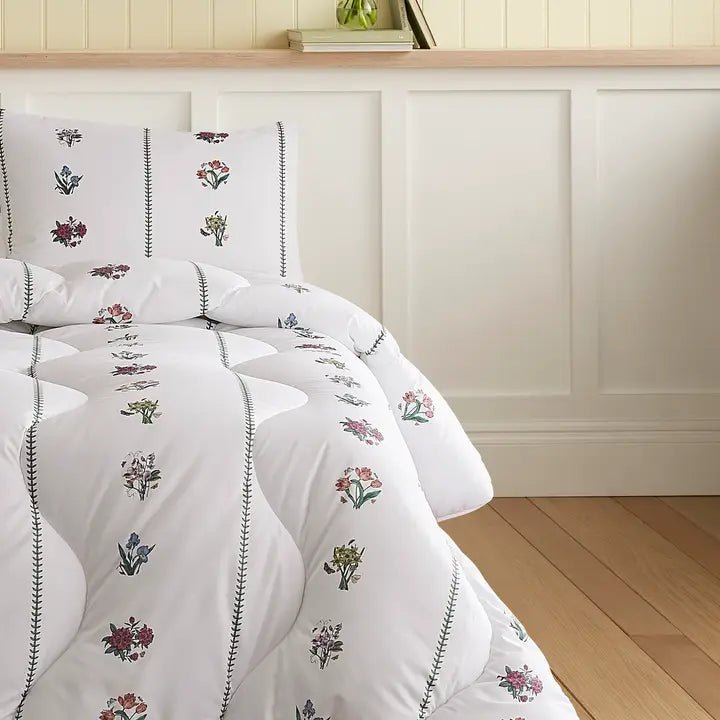 Portmeirion - Lucinda Comforter & Pillowcase Home & Kitchen
