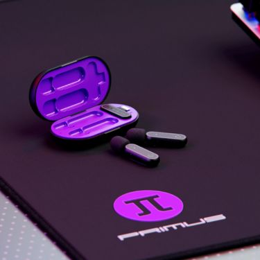 Primus - Gaming/Vlogging Broadcast Mic USB - C Dongle for Laptops, Cell Phones Tablets Charging Case Clip to Your Shirt Electronics