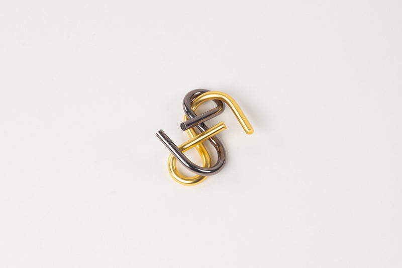 RECENT TOYS - BRAIN PUZZLE - SET OF 6