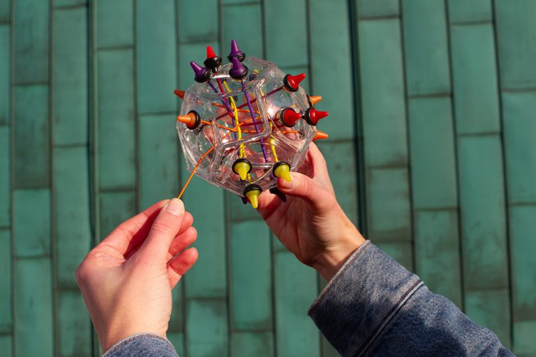 RECENT TOYS - BRAINSTRING ADVANCED