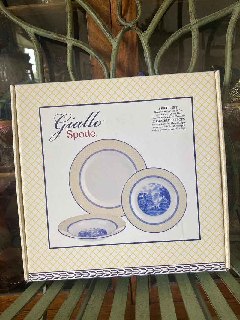 Spode - Giallo - Dinnerware Set | 3 - Piece Setting Home & Kitchen