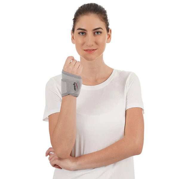 Tynor - WRIST BRACE WITH THUMB - UNIVERSAL Health & Wellness