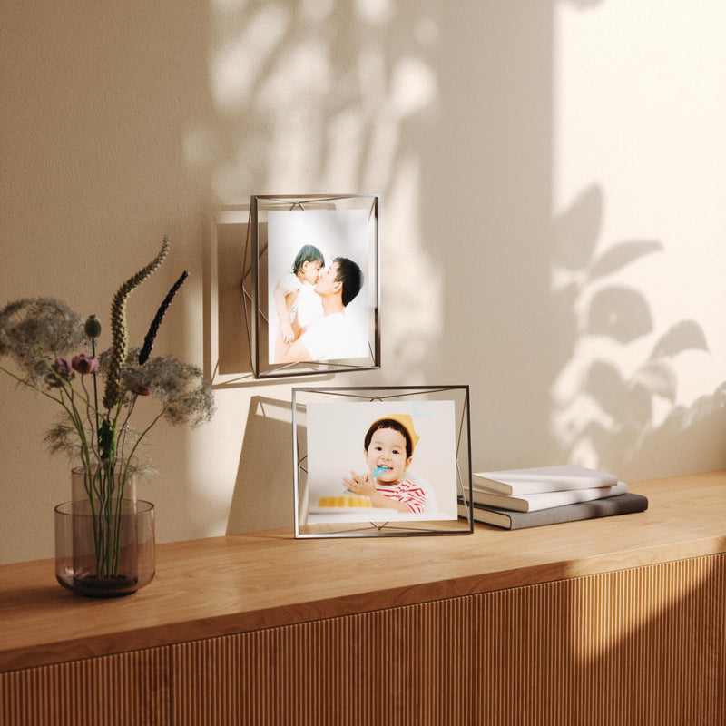 UMBRA - Prisma Picture Frame | Modern Geometric Photo Frame Home & Kitchen Chrome 8x10" (20x25 cm)