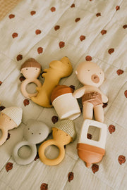 We are Gommu - Gommu Ring Bear Mother & Baby ALMOND