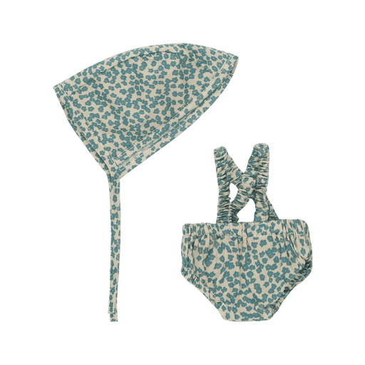 We are Gommu - Shorts & Hat Green Flowers
